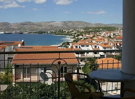 Mihaela Apartman *