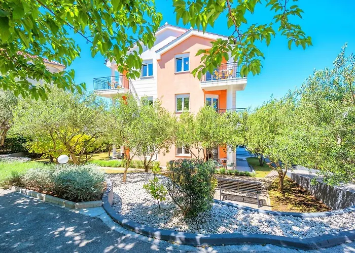 Mihaela Appartement *