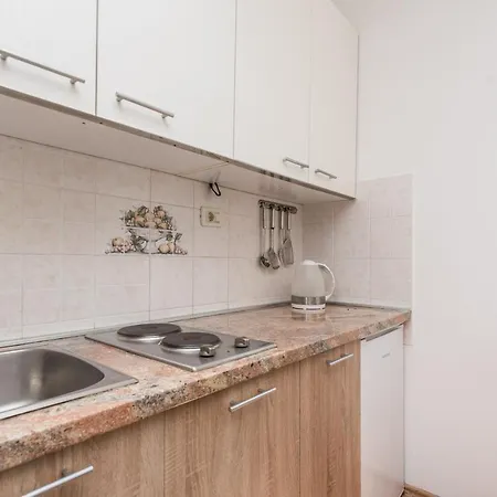 Apartment Mihaela *